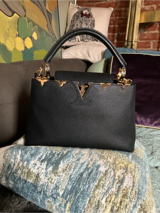 Louis Vuitton Handbags - 🔥24hrSALE! Louis Vuitton Capucines MM  Top-Handle / Crossbody Bag